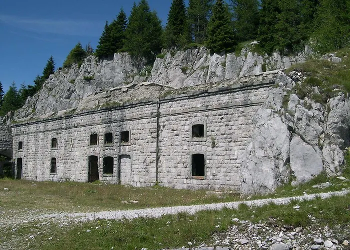 Fabbricato Indipendente Centro Lozzo Cadore
